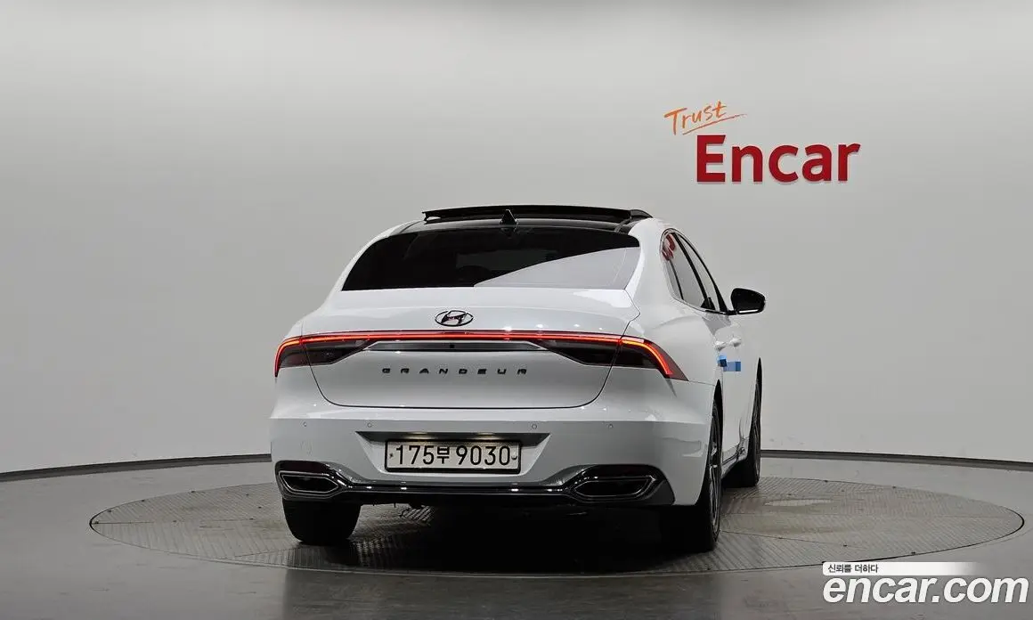 Hyundai Grandeur 2022 3.0 автомат (гидро), фото 3
