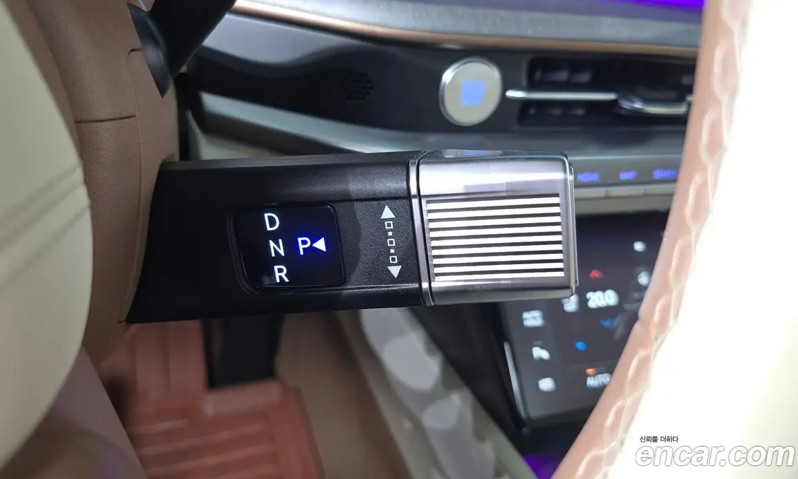 Hyundai Grandeur 2023 1.6 автомат (гидро), фото 11