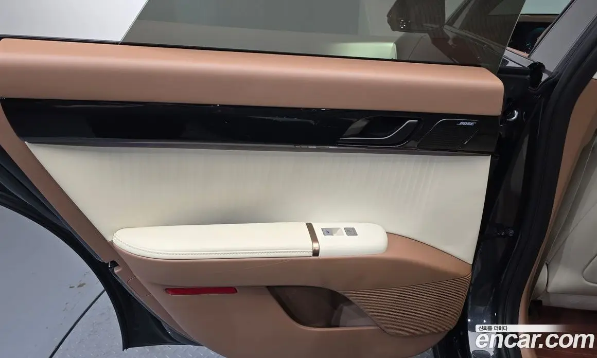 Hyundai Grandeur 2023 1.6 автомат (гидро), фото 14