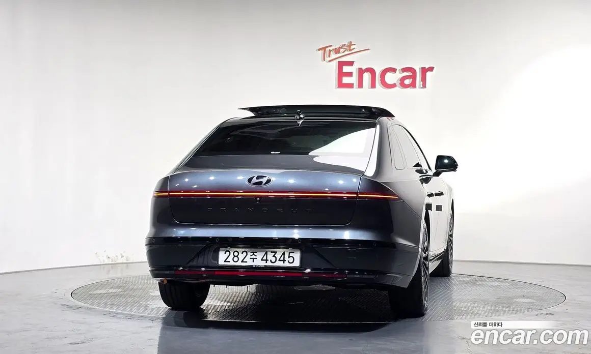 Hyundai Grandeur 2023 1.6 автомат (гидро), фото 3
