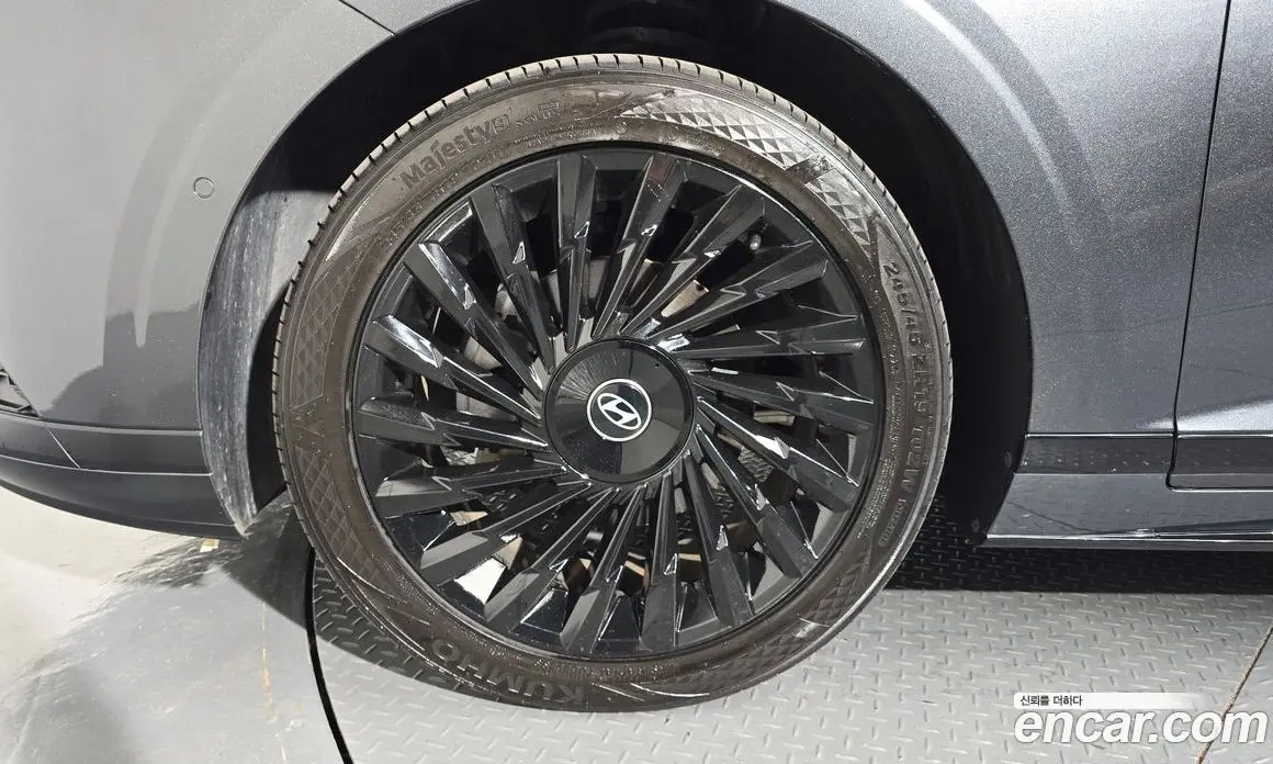Hyundai Grandeur 2023 1.6 автомат (гидро), фото 4