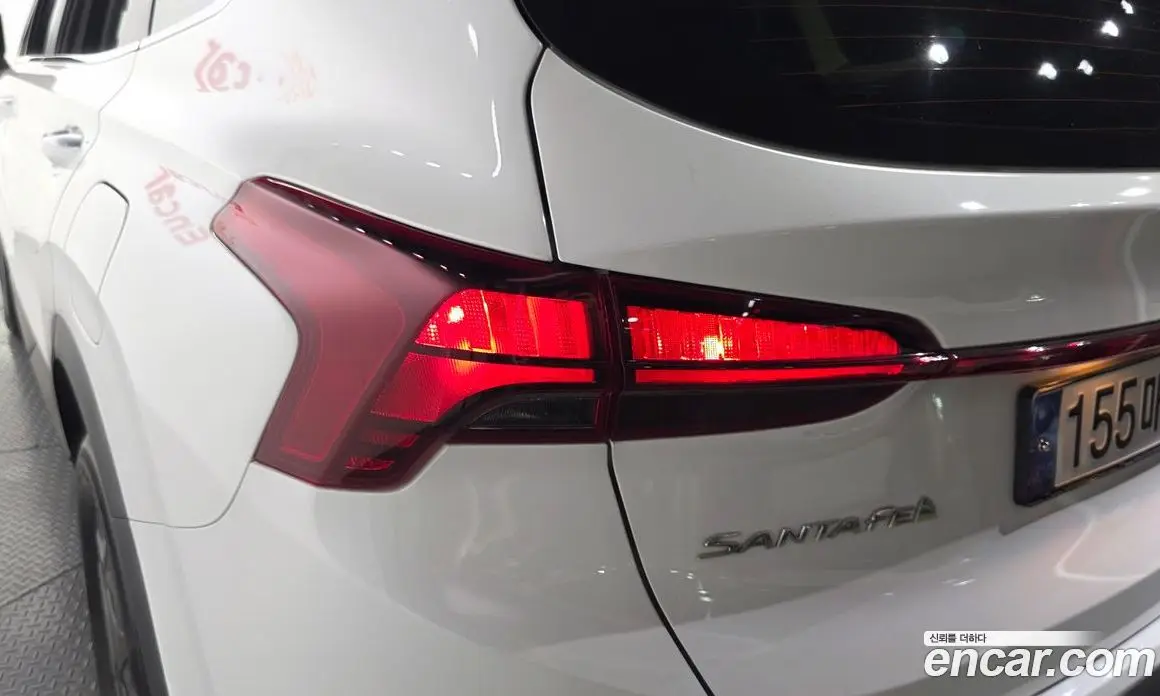 Hyundai Santa Fe 2021 1.6 автомат (гидро), фото 9