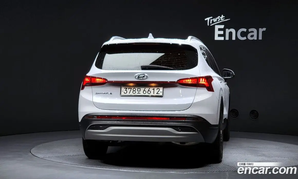 Hyundai Santa Fe 2022 2.2 автомат (гидро), фото 4 Hyundai Santa Fe 2022 2.2 автомат (гидро), фото 4