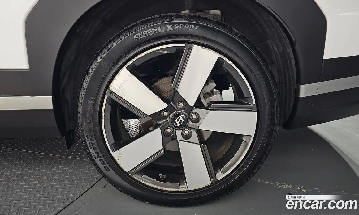 Hyundai Santa Fe 2023 2.5 автомат (гидро), фото 7