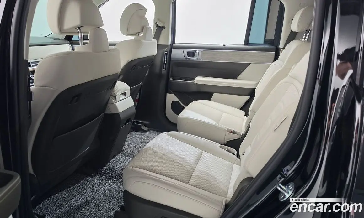 Hyundai Santa Fe 2025 2.5 автомат (гидро), фото 17