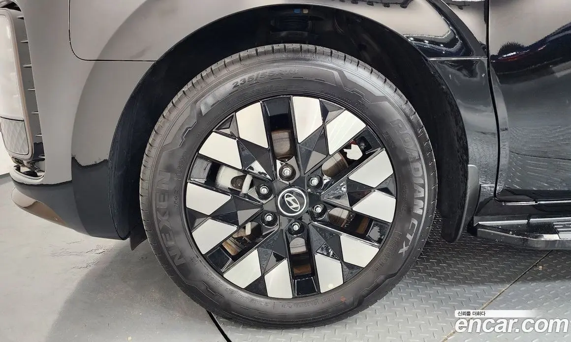Hyundai Staria 2024 1.6 автомат (гидро), фото 5