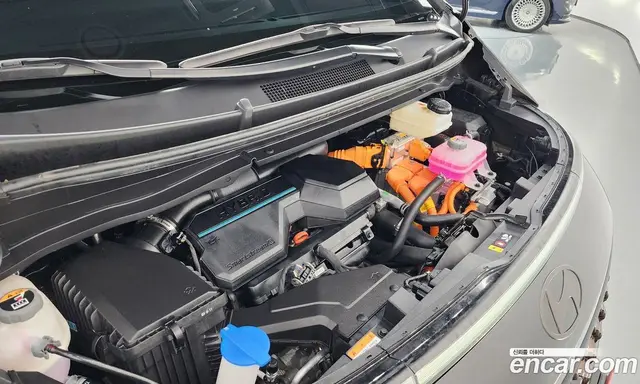 Hyundai Staria 2024 1.6 автомат (гидро), миниатюра 6