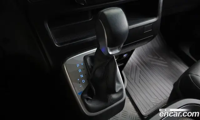 Hyundai Staria 2024 1.6 автомат (гидро), миниатюра 12