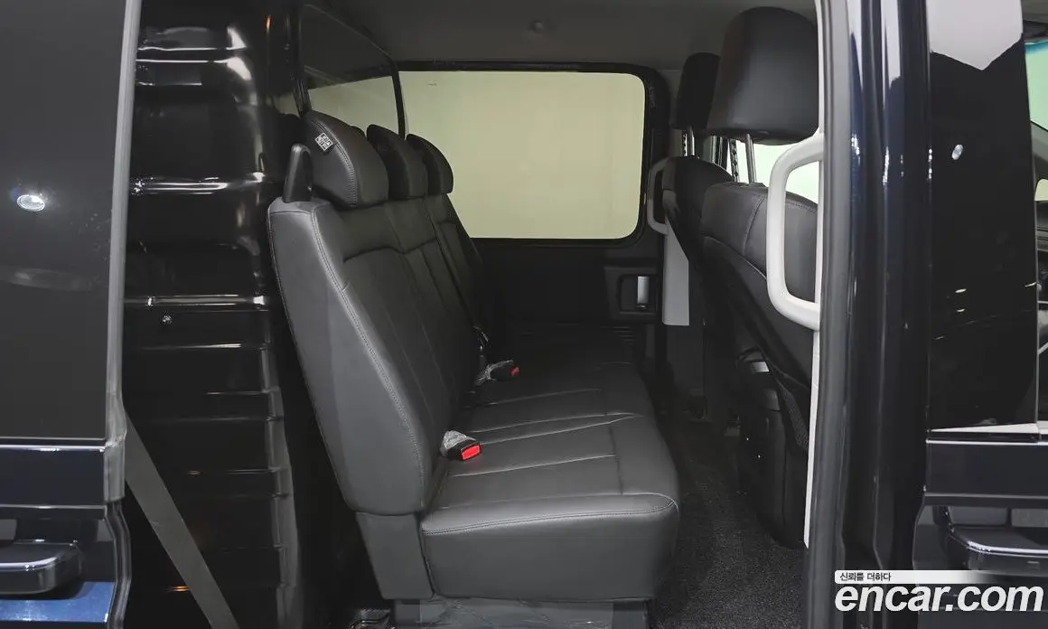 Hyundai Staria 2024 1.6 автомат (гидро), фото 17