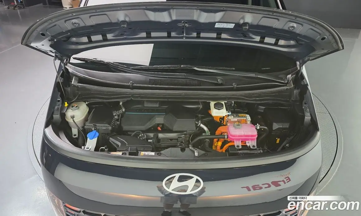 Hyundai Staria 2024 1.6 автомат (гидро), фото 6