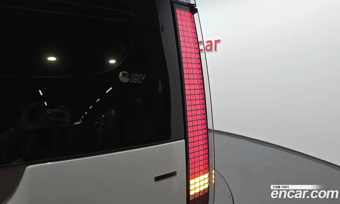 Hyundai Staria 2025 2.2 автомат (гидро), фото 8