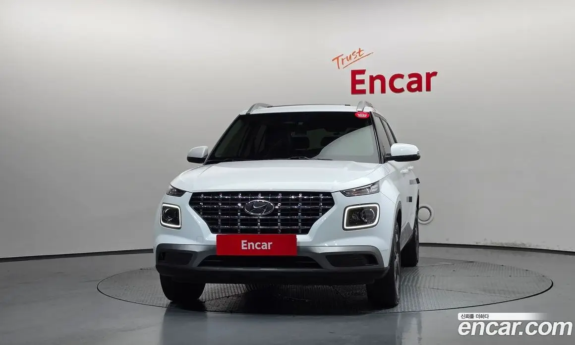 Hyundai Venue 2023 1.6 автомат (гидро), фото 3