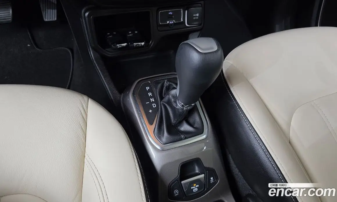 Jeep Renegade 2022 1.3 автомат (гидро), фото 12 Jeep Renegade 2022 1.3 автомат (гидро), фото 12