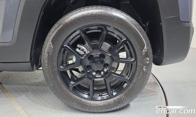 Jeep Renegade 2022 1.3 автомат (гидро), миниатюра 7 Jeep Renegade 2022 1.3 автомат (гидро), миниатюра 7