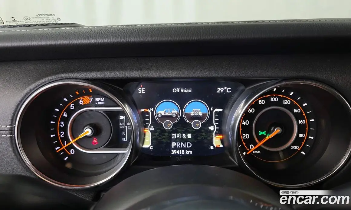 Jeep Wrangler 2019 2.0 автомат (гидро), фото 11