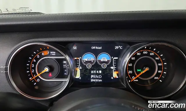 Jeep Wrangler 2019 2.0 автомат (гидро), миниатюра 11
