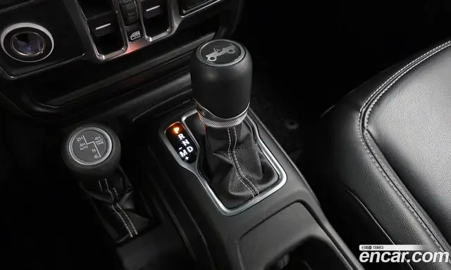 Jeep Wrangler 2019 2.0 автомат (гидро), миниатюра 12