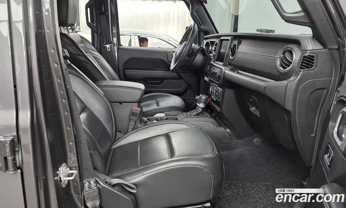Jeep Wrangler 2019 2.0 автомат (гидро), фото 16