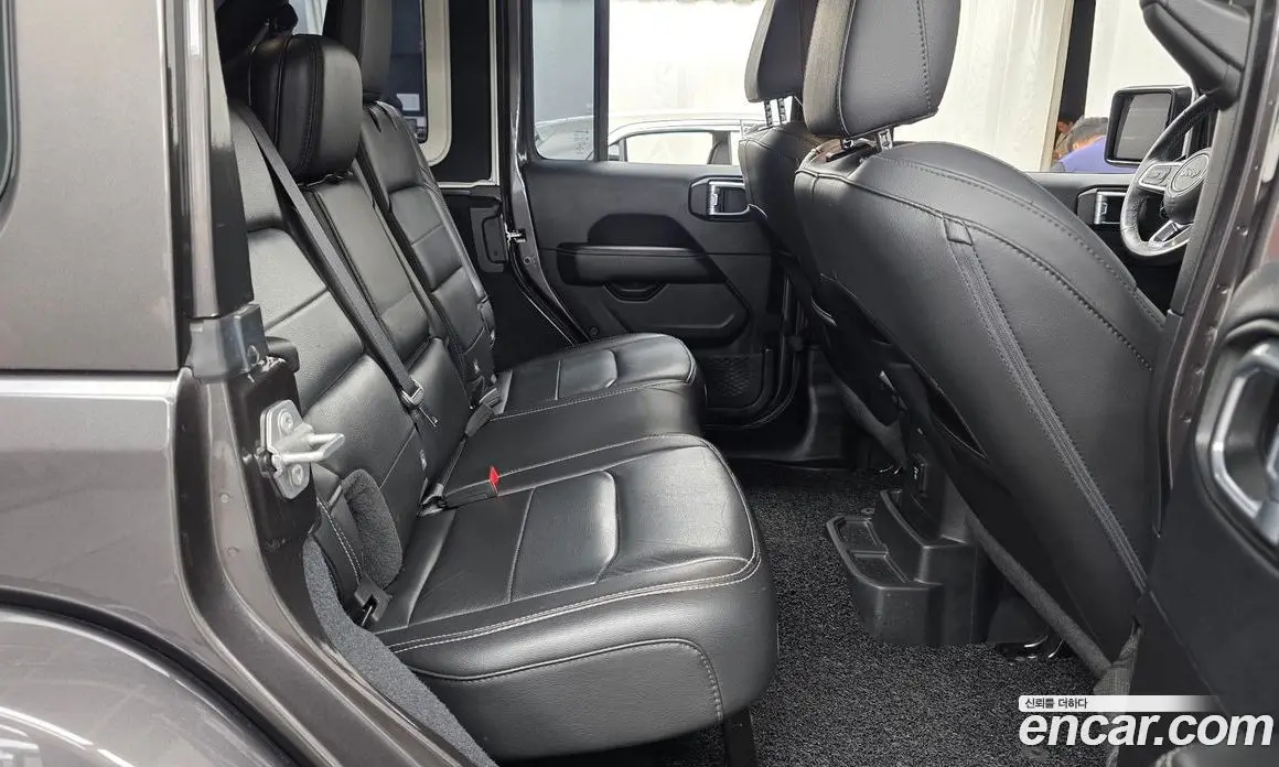 Jeep Wrangler 2019 2.0 автомат (гидро), фото 17