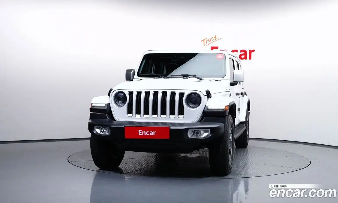 Jeep Wrangler 2023 2.0 автомат (гидро), фото 3