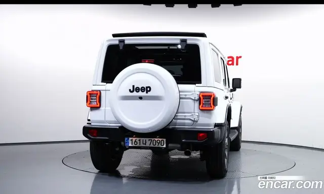 Jeep Wrangler 2023 2.0 автомат (гидро), миниатюра 4