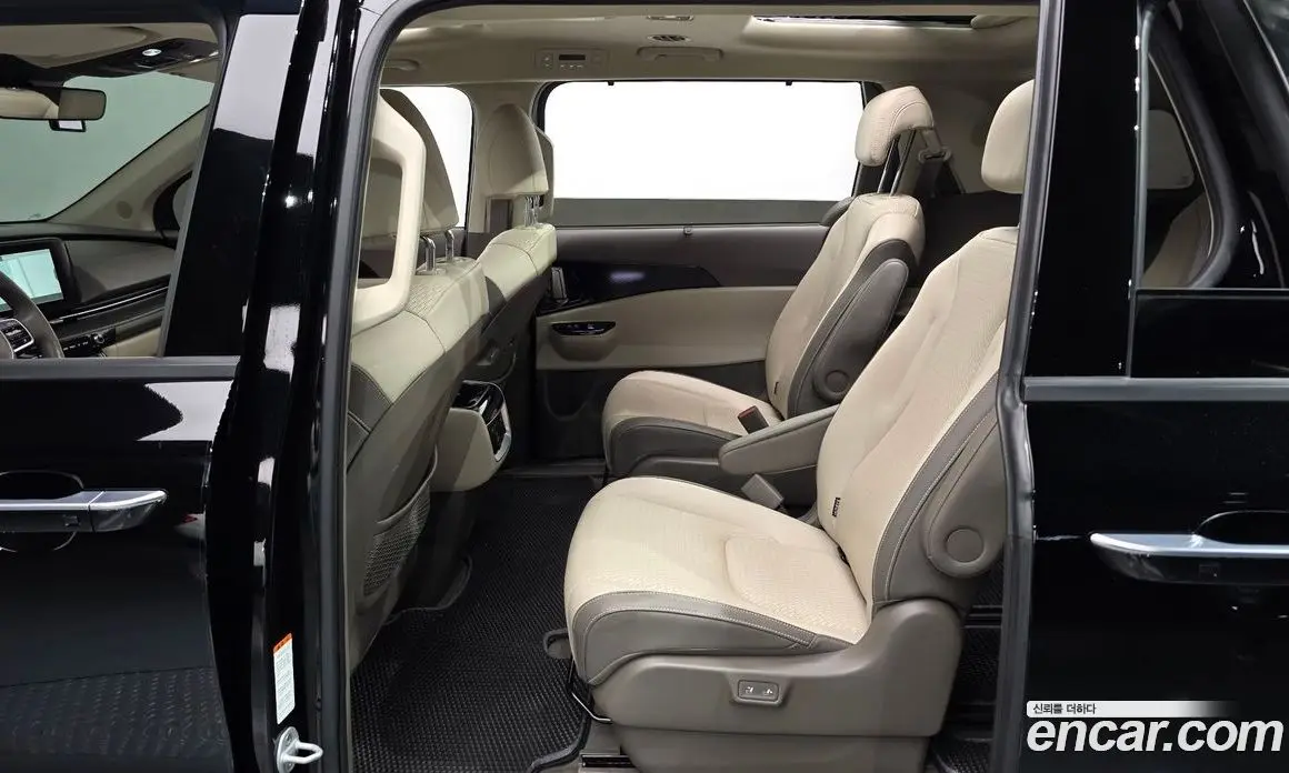Kia Carnival 2022 2.2 автомат (гидро), фото 18