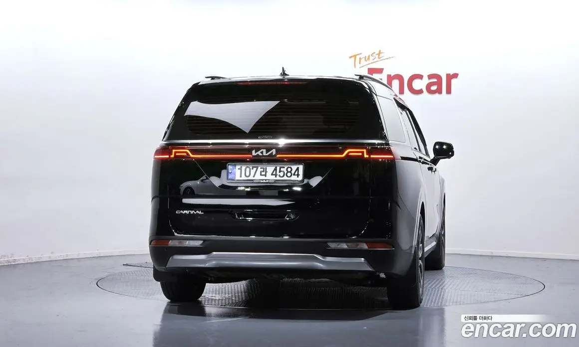 Kia Carnival 2022 2.2 автомат (гидро), фото 4