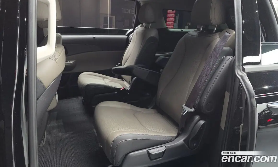 Kia Carnival 2024 2.2 автомат (гидро), фото 15 Kia Carnival 2024 2.2 автомат (гидро), фото 15