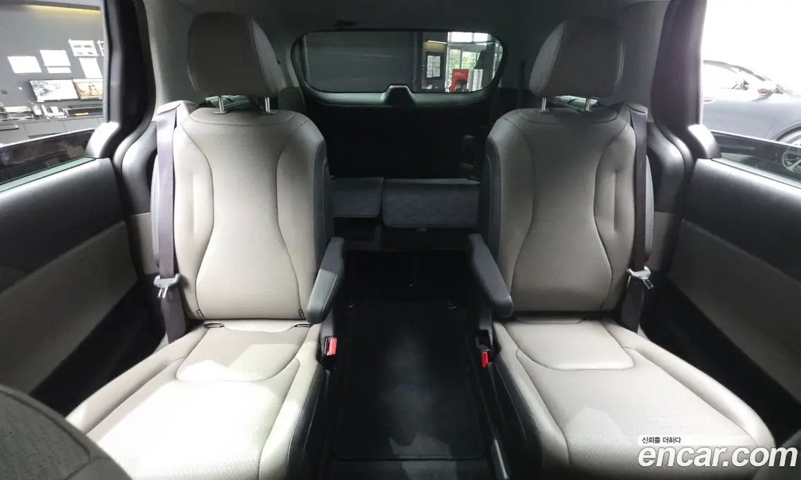 Kia Carnival 2024 2.2 автомат (гидро), фото 17 Kia Carnival 2024 2.2 автомат (гидро), фото 17
