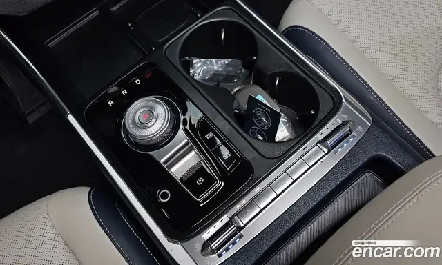 Kia Carnival 2024 1.6 автомат (гидро), миниатюра 11