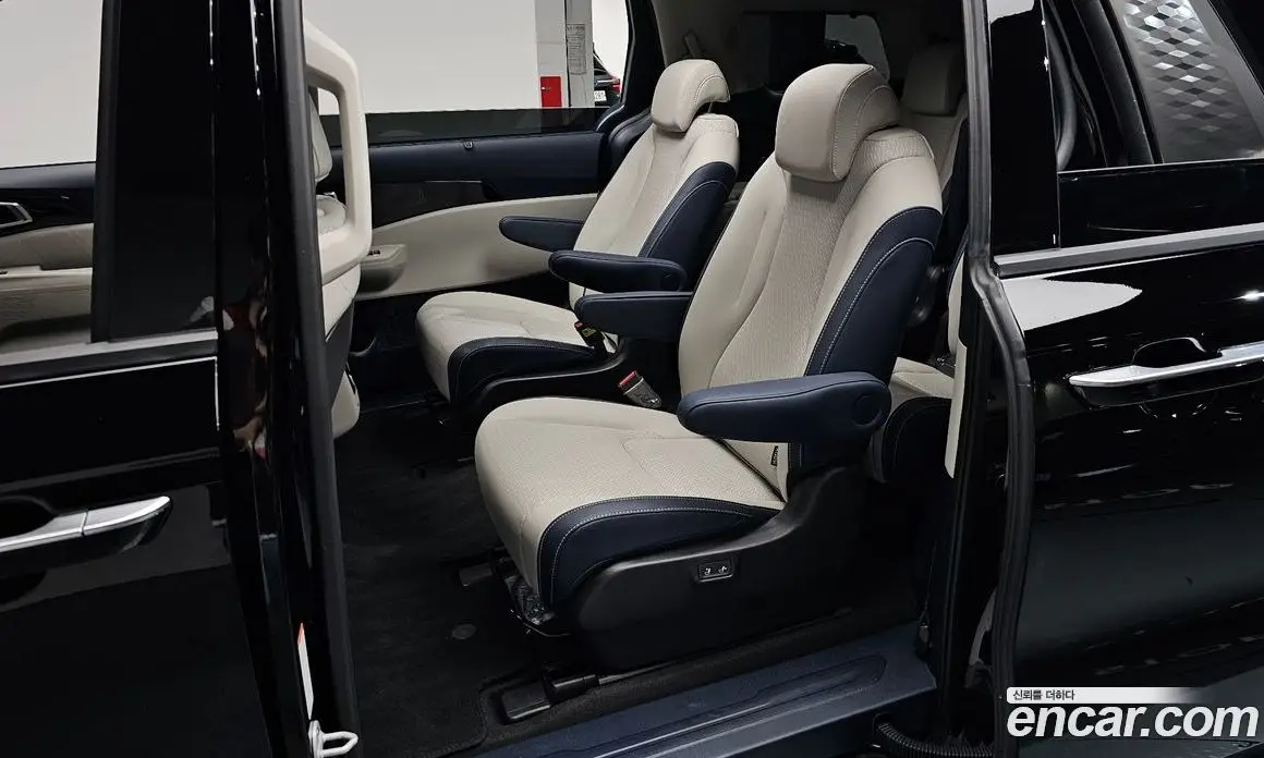 Kia Carnival 2024 1.6 автомат (гидро), фото 16