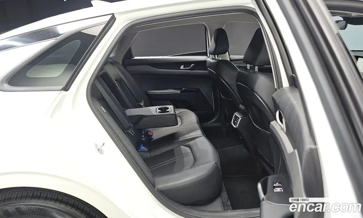Kia K5 (Optima) 2024 2.0 автомат (гидро), фото 17 Kia K5 (Optima) 2024 2.0 автомат (гидро), фото 17