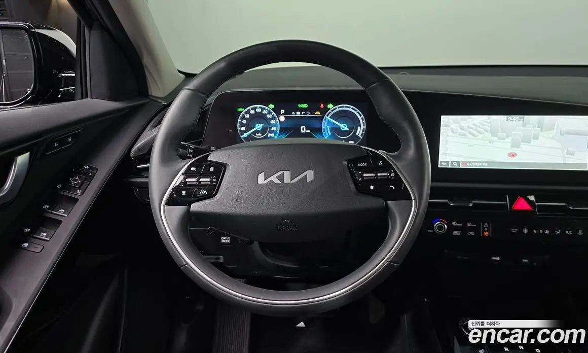 Kia Niro 2023 0.2 автомат (гидро), фото 17
