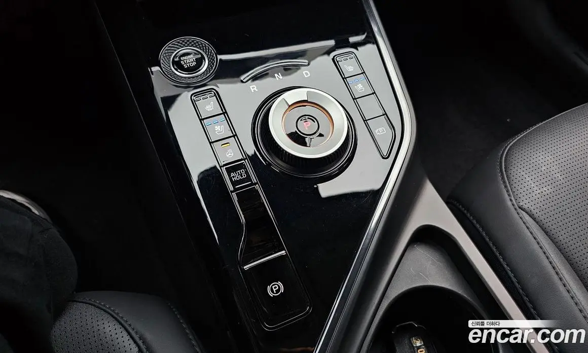 Kia Niro 2026 1.6 автомат (гидро), фото 11 Kia Niro 2026 1.6 автомат (гидро), фото 11