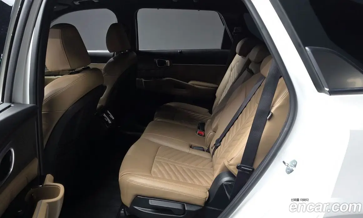 Kia Sorento 2023 1.6 автомат (гидро), фото 16