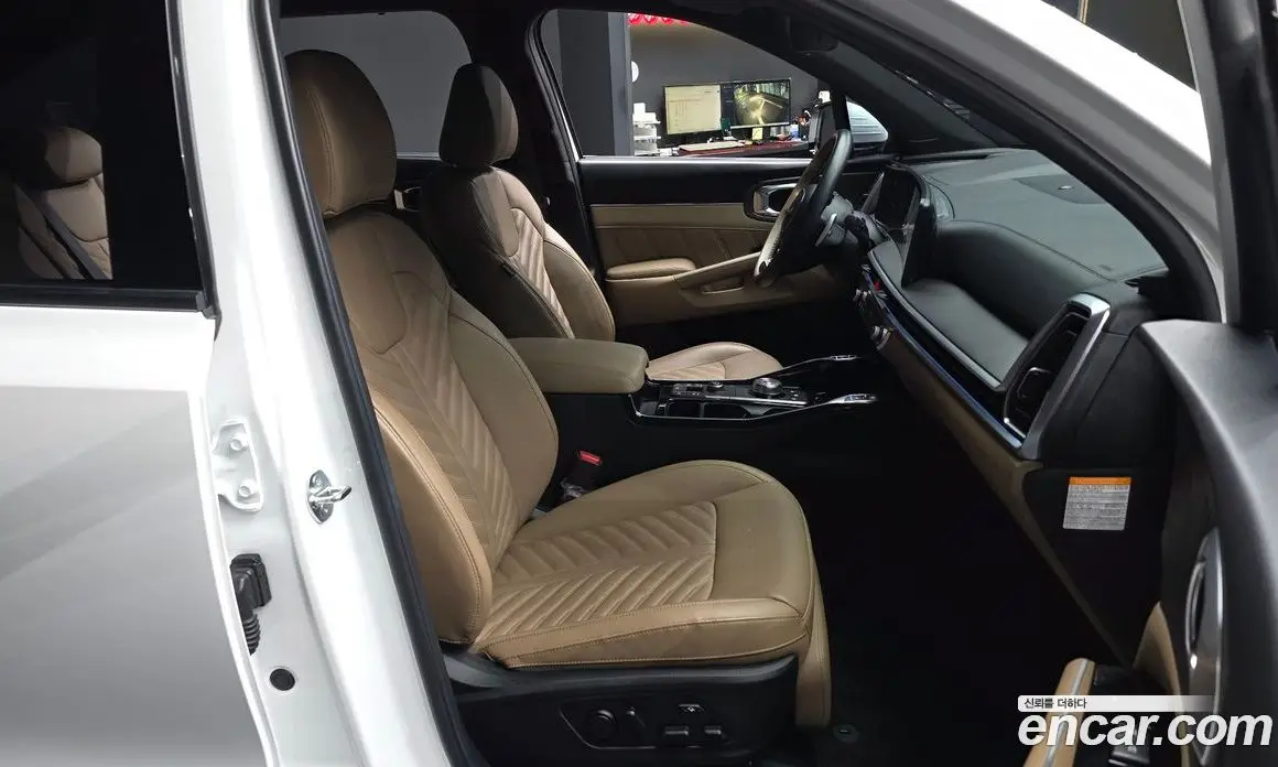 Kia Sorento 2023 1.6 автомат (гидро), фото 17