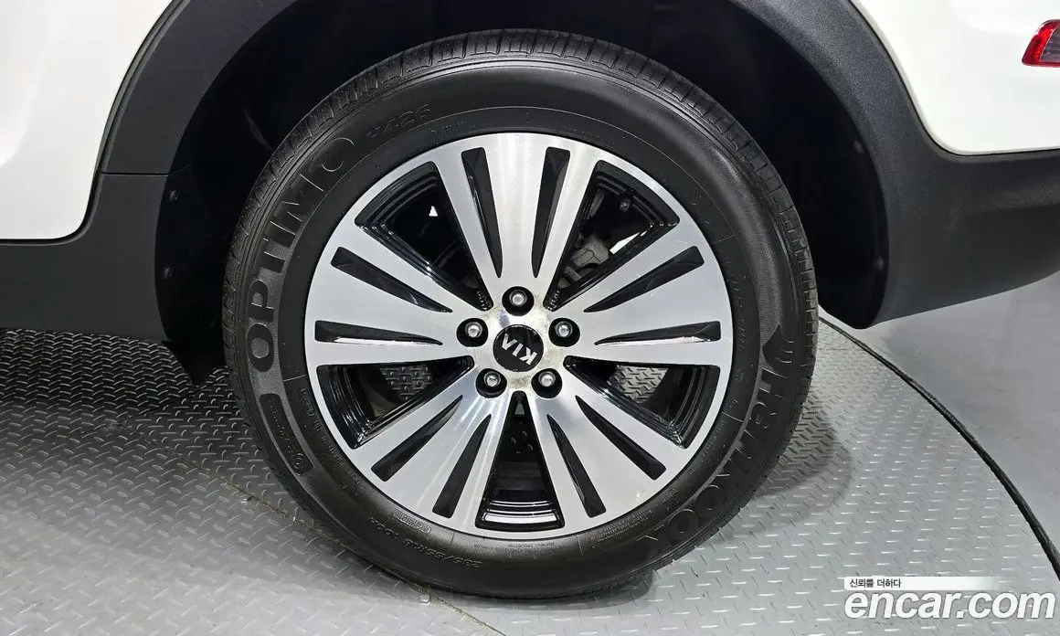 Kia Sportage 2013 2.0 автомат (гидро), фото 6 Kia Sportage 2013 2.0 автомат (гидро), фото 6