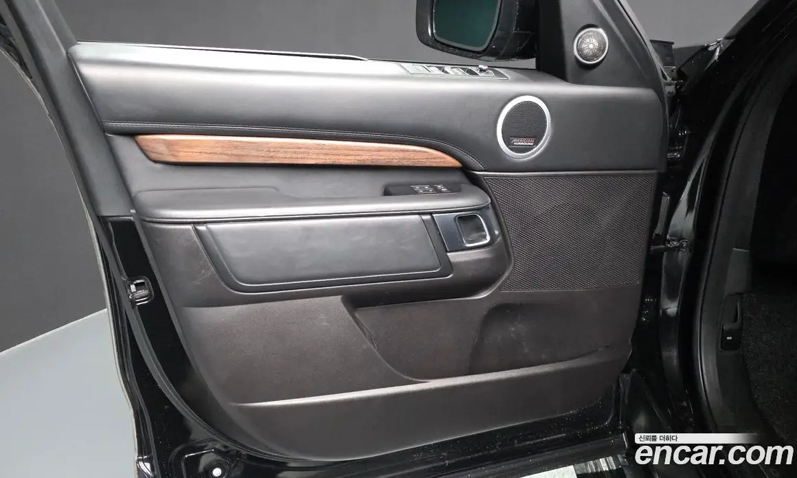 Land Rover Discovery 2018 3.0 автомат (гидро), фото 14 Land Rover Discovery 2018 3.0 автомат (гидро), фото 14