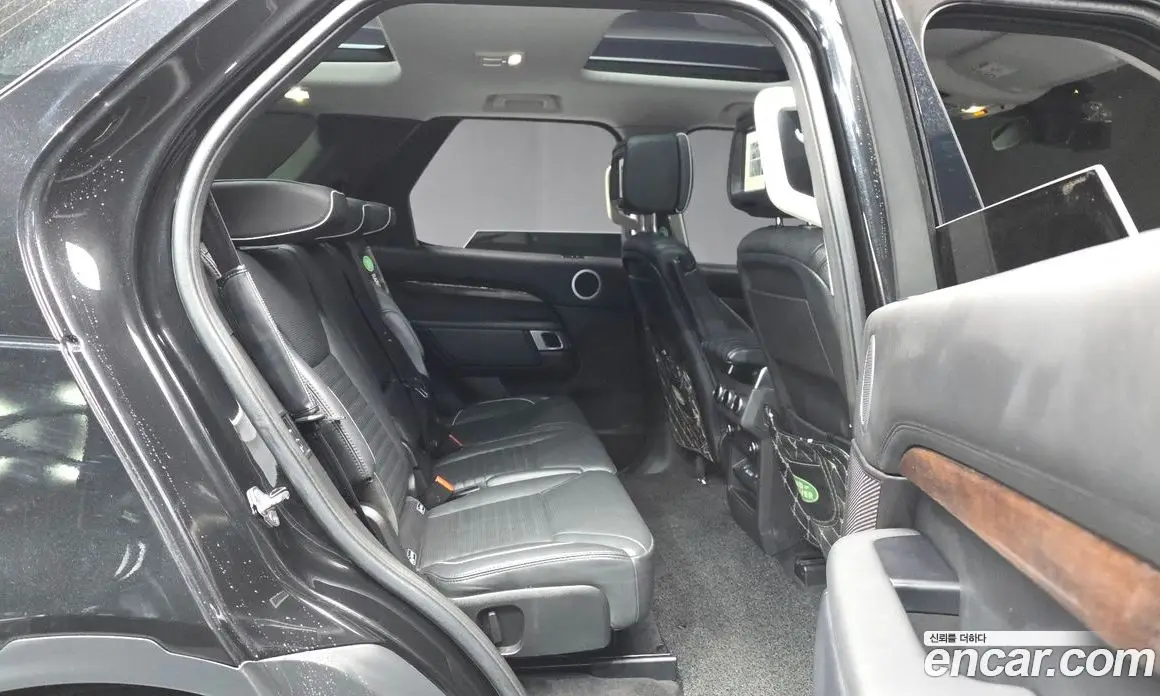 Land Rover Discovery 2018 3.0 автомат (гидро), фото 18 Land Rover Discovery 2018 3.0 автомат (гидро), фото 18