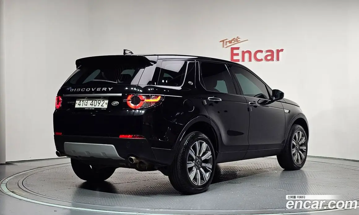 Land Rover Discovery Sport 2017 2.0 автомат (гидро), фото 2 Land Rover Discovery Sport 2017 2.0 автомат (гидро), фото 2
