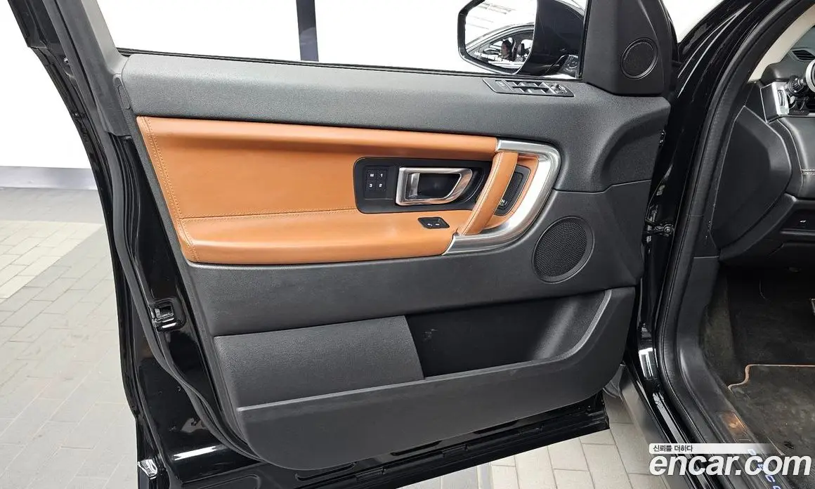 Land Rover Discovery Sport 2017 2.0 автомат (гидро), фото 14 Land Rover Discovery Sport 2017 2.0 автомат (гидро), фото 14