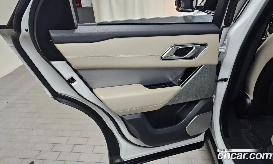 Land Rover Range Rover Velar 2018 3.0 автомат (гидро), фото 15