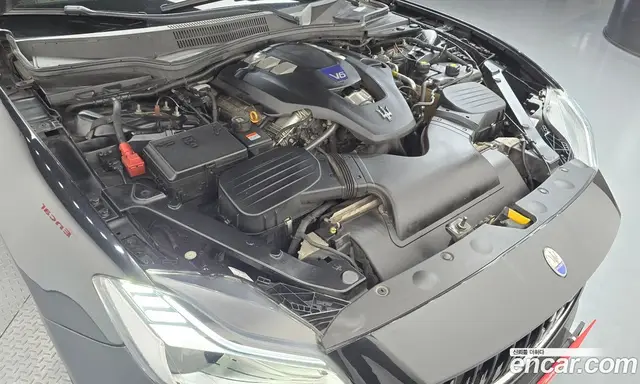 Maserati Quattroporte 2015 3.0 автомат (гидро), миниатюра 6