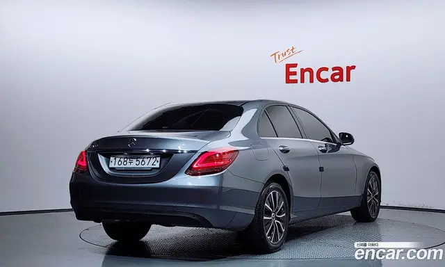 Mercedes-Benz C-Class 2019 2.0 автомат (гидро), миниатюра 2 Mercedes-Benz C-Class 2019 2.0 автомат (гидро), миниатюра 2