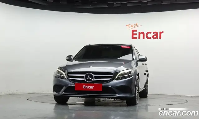 Mercedes-Benz C-Class 2019 2.0 автомат (гидро), миниатюра 2