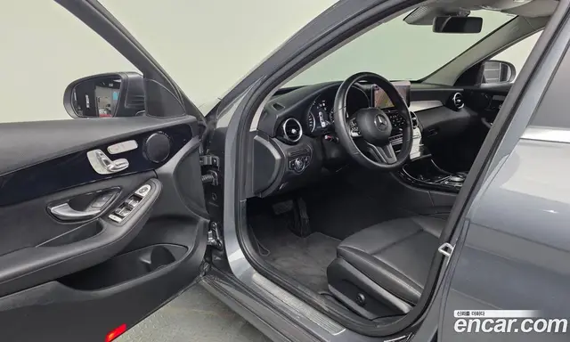Mercedes-Benz C-Class 2019 2.0 автомат (гидро), миниатюра 12