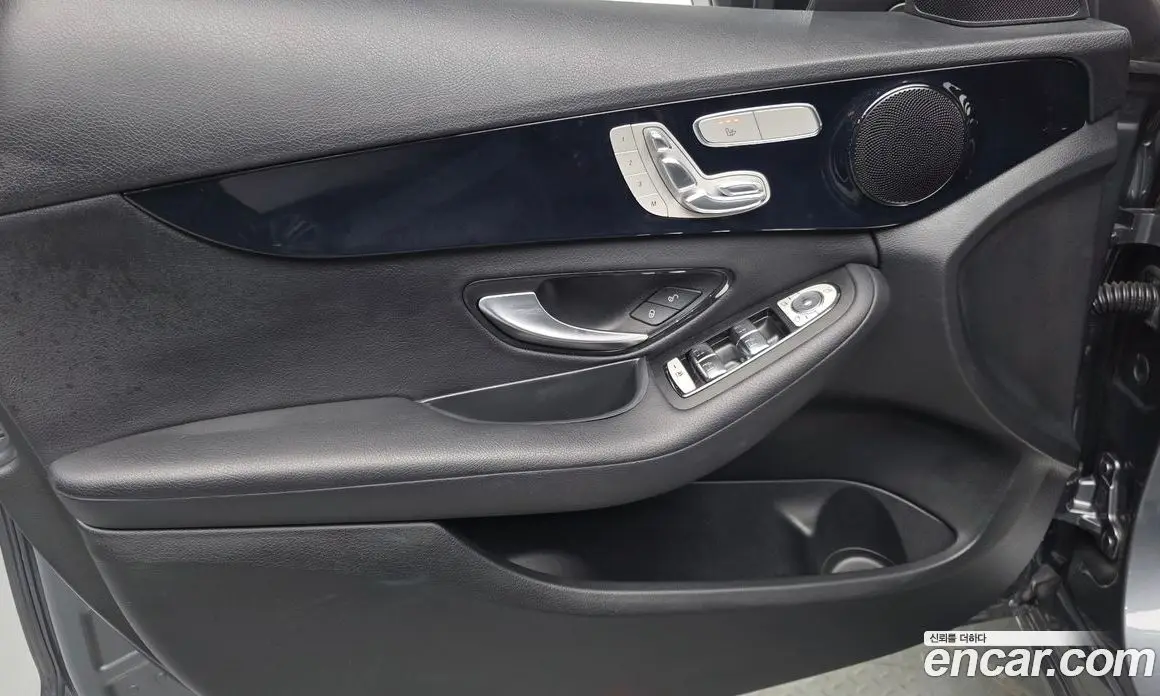 Mercedes-Benz C-Class 2019 2.0 автомат (гидро), фото 13