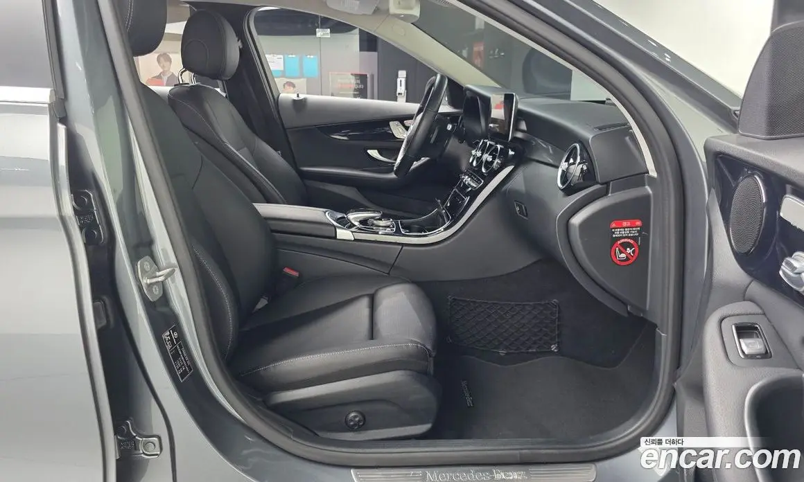 Mercedes-Benz C-Class 2019 2.0 автомат (гидро), фото 16
