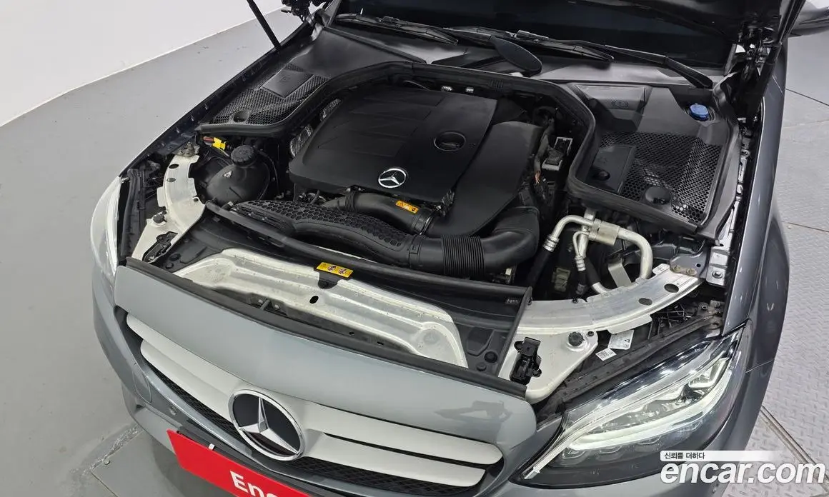 Mercedes-Benz C-Class 2019 2.0 автомат (гидро), фото 5