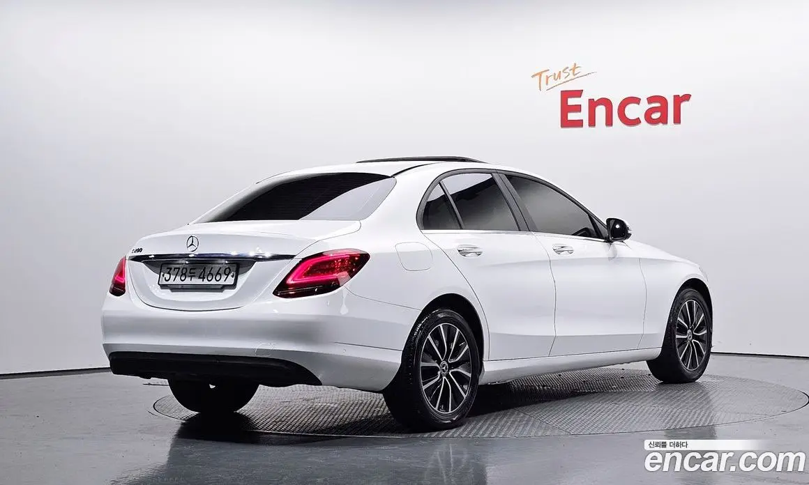 Mercedes-Benz C-Class 2020 2.0 автомат (гидро), фото 1 Mercedes-Benz C-Class 2020 2.0 автомат (гидро), фото 1